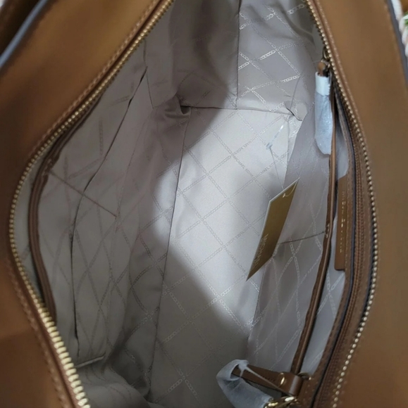 ❌️SOLD❌️ - Picture 7 of 11